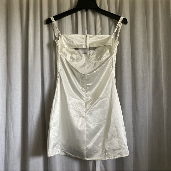 White Floral Lace Cami Satin Mini Dress - Picture 7 of 8